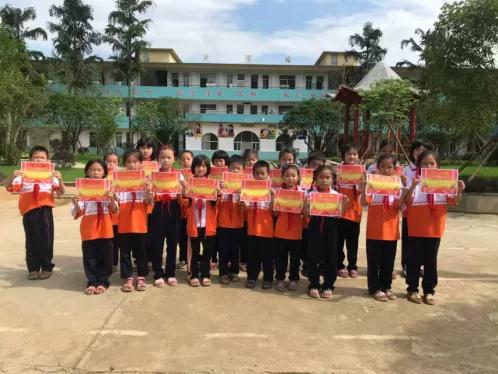 平乐源头二小视频,桂林平乐源头镇二小