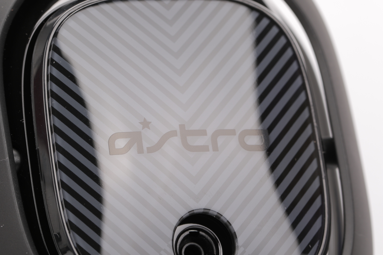 罗技a40耳机有必要选声卡吗,2200的声卡