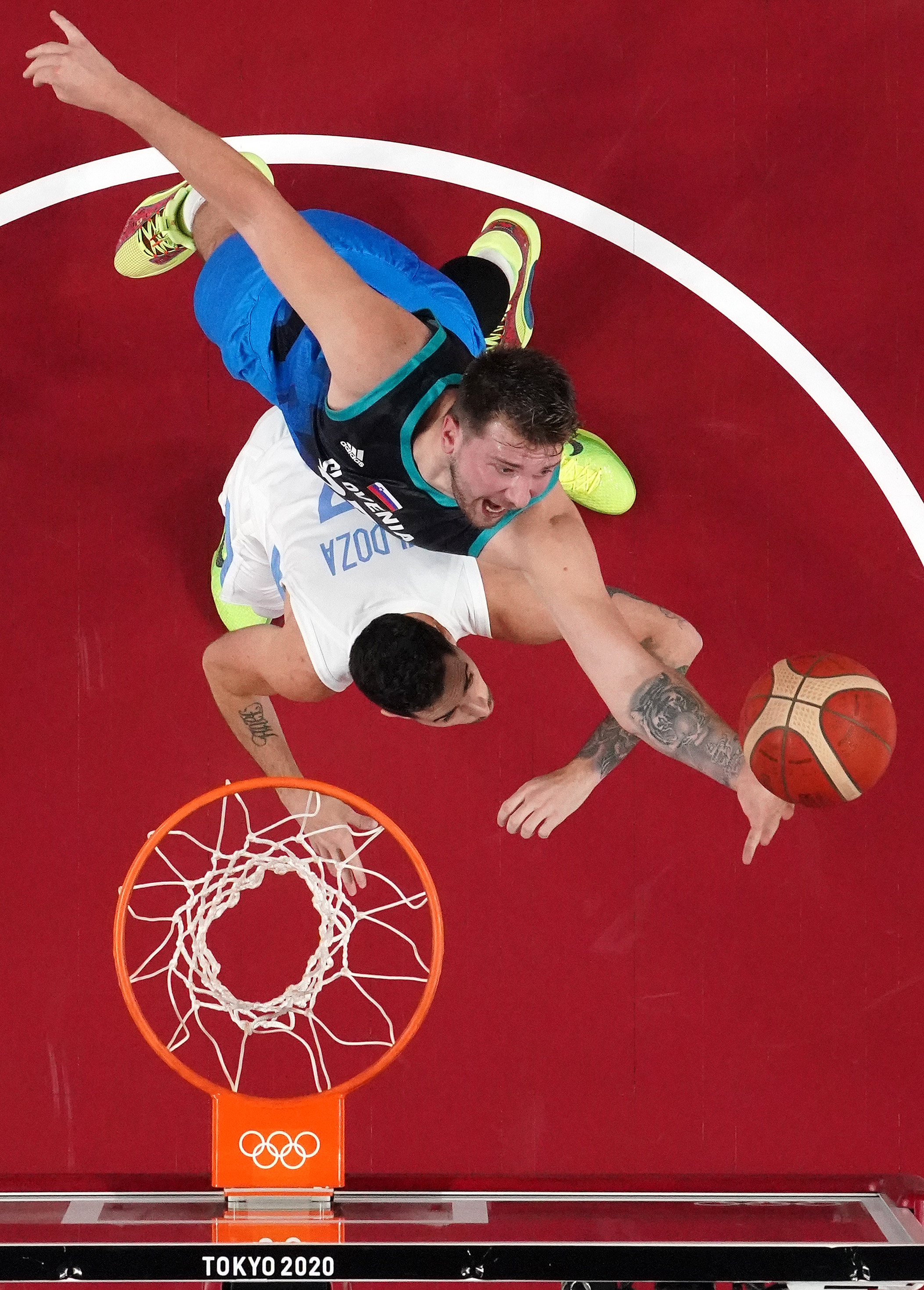 东契奇照片2024,东契奇世界杯照片