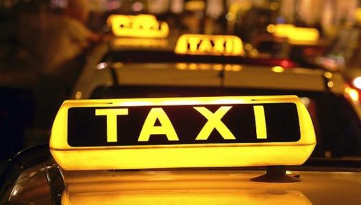 深度调查出租车司机跑长途,观察出租车司机