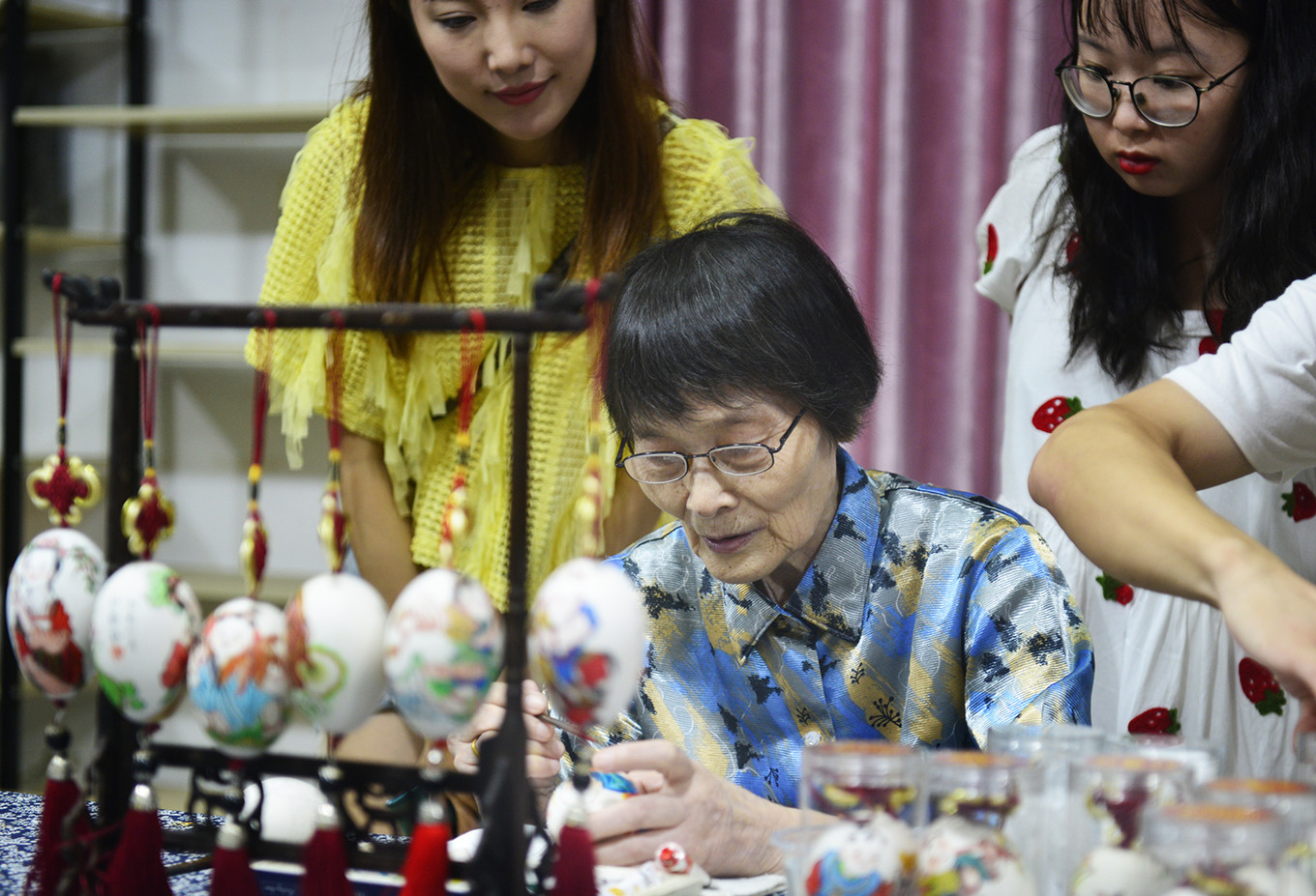 和小姐姐一起逛嘉兴吃百年传承的美味，大胆的把美好生活秀给你看