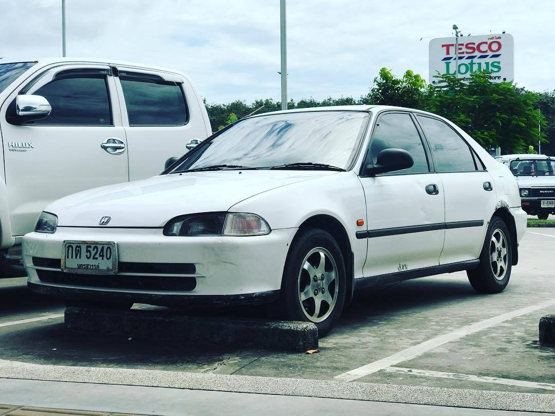 泰国风骏皮卡低趴改装,泰国丰田皮卡改装低趴