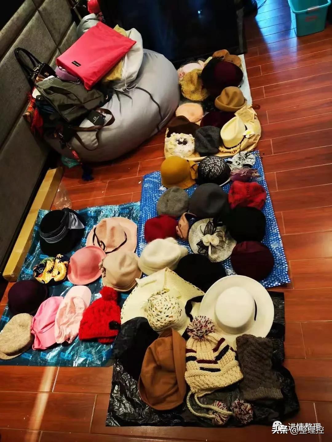 帽子围巾包包收纳方法,带帽子运动衣收纳法