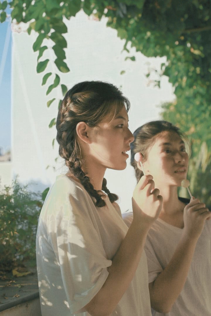 一群体育生帅气视频,高中体育生肌肉写真