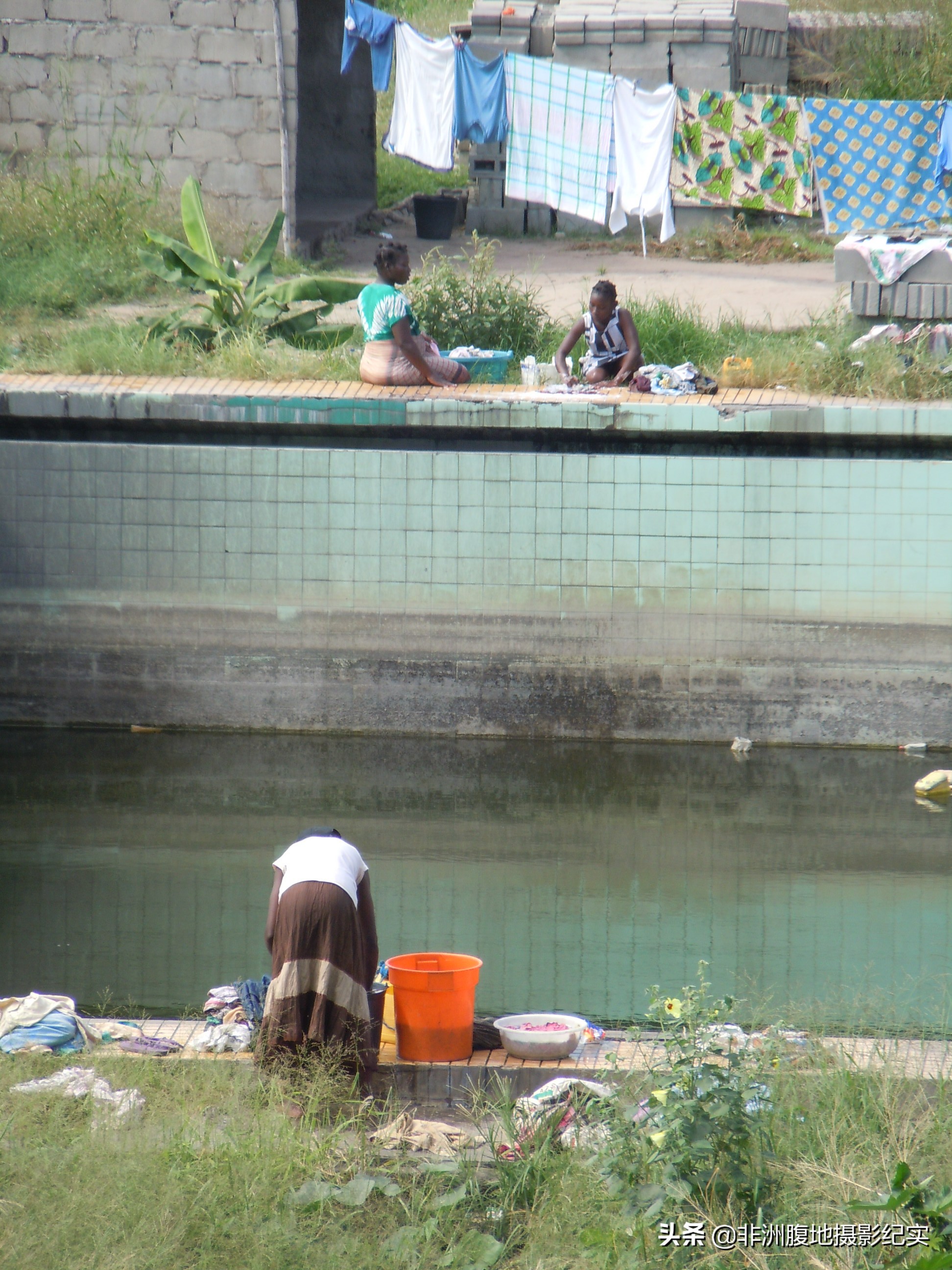 穷人免费住不谈钱，格兰德旗下最失败的奢华酒店—非洲的荒唐事