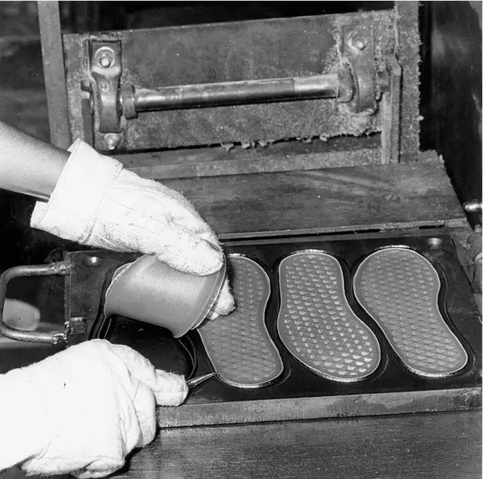 vans有多容易撞鞋,再也不怕撞鞋了vans