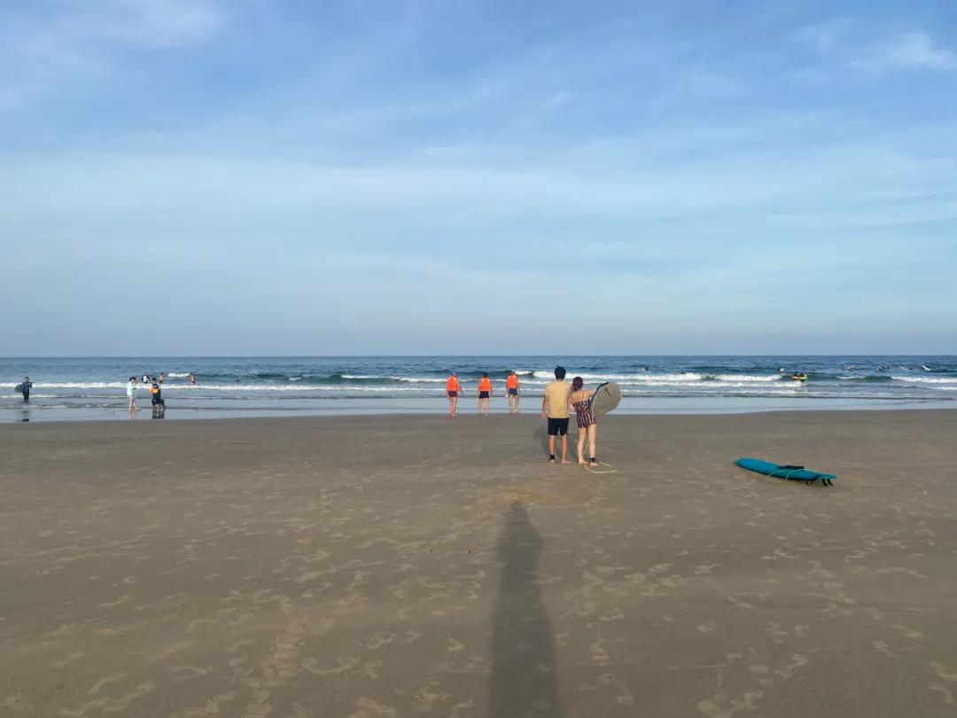 自称“18岁”日本大叔为冲浪定居海南11年：我是海南人了