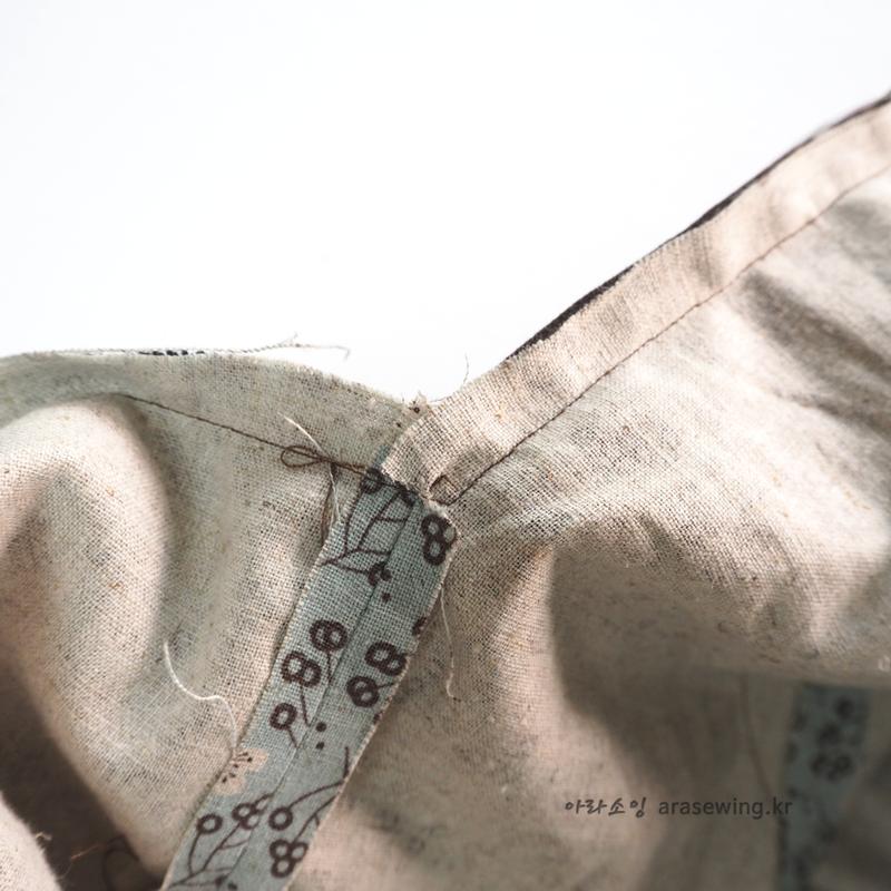 v字型包带教程,V型锁扣单肩斜挎包