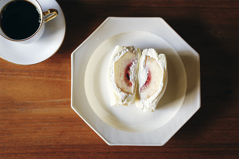 京都悠闲｜大人在名作椅子上喝咖啡，度过自己时间的“点喫茶室”