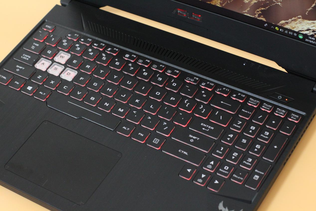 华硕飞行堡垒7锐龙版测评amd,华硕飞行堡垒7amd版本显卡在哪里