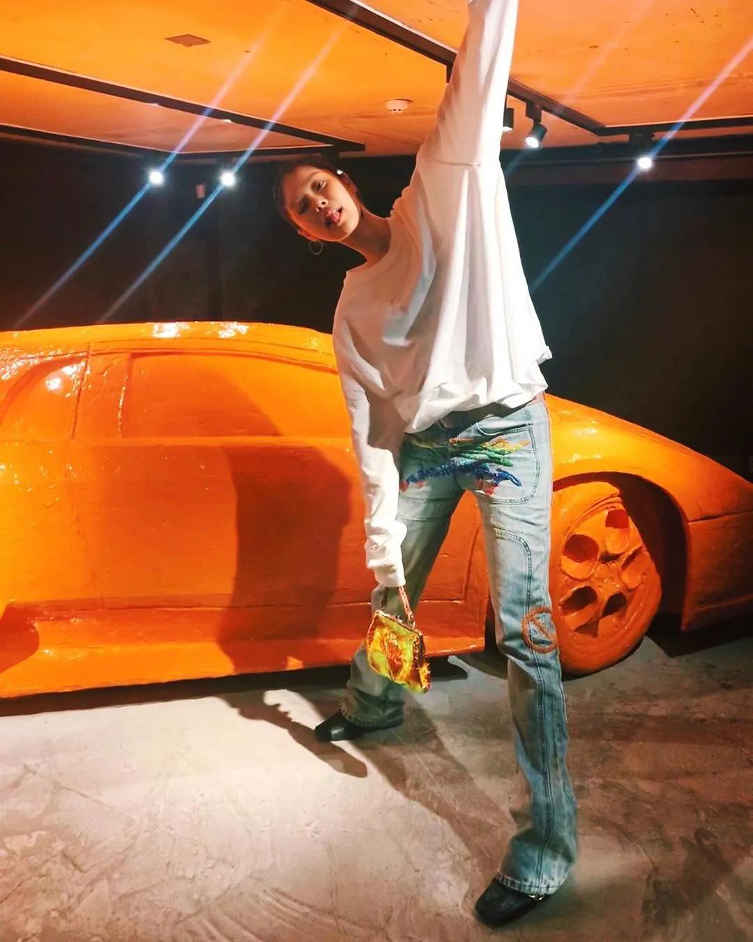 做权志龙闺蜜有多幸福?全球限定随便送:今晚我们都是柠檬精女孩