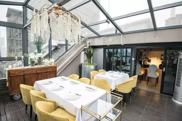 海派轻奢风格露台餐厅,低调轻奢露台餐厅