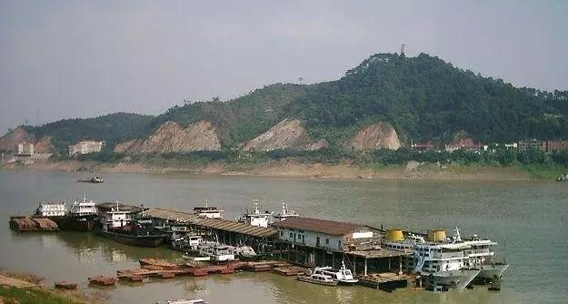 搭过这种船的梧州人,都已经老了!好好珍藏吧!你搭过吗?