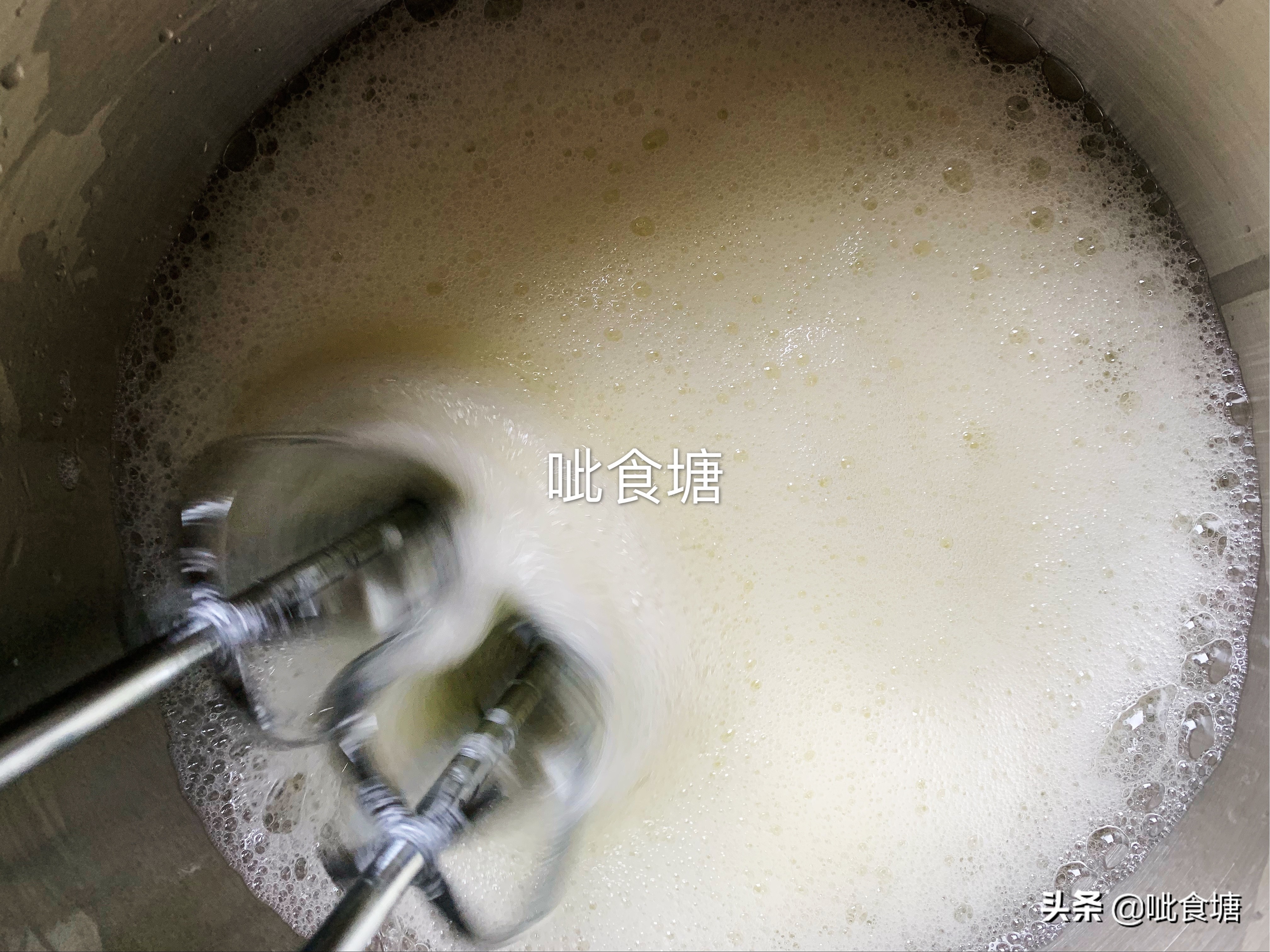 防止蛋糕回缩的办法电饭煲,电饭煲做蛋糕回缩是什么原因