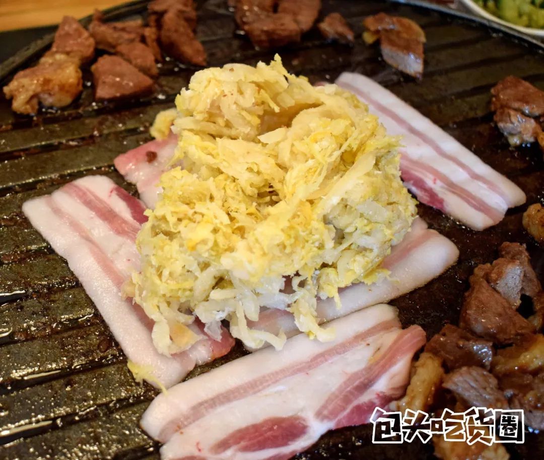 列入非遗的京味炙子烤肉，在包头也能吃到啦！