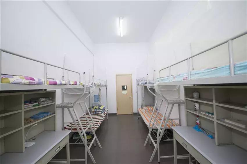 经开一中报名须知,叮咚您的备考秘籍已送达