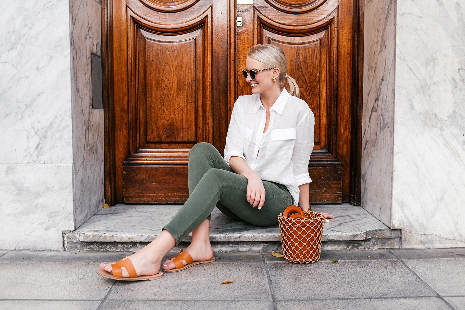 今年最火的4款凉鞋清爽又时髦,今年最流行的凉鞋爆款