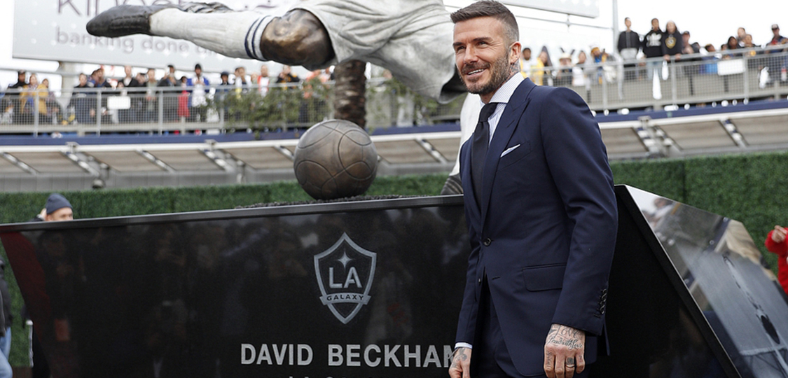 足球明星退役后靠什么赚钱,足球巨星有多少破产的