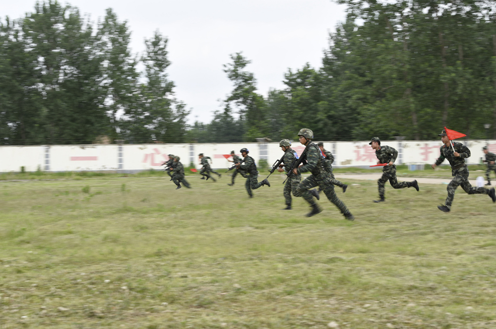 国外魔鬼周极限训练,直击魔鬼周极限训练