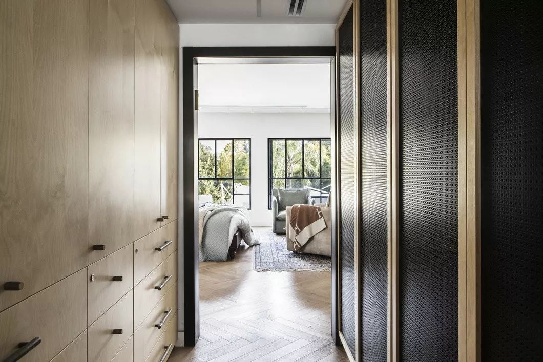 高级黑的家能有多酷,高级黑的家就是这么酷