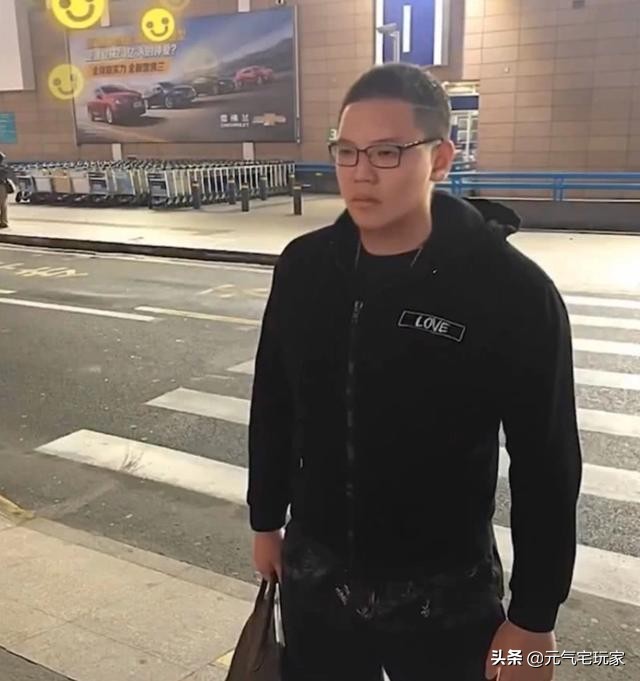 pdd体重200斤照片,pdd黄晓明