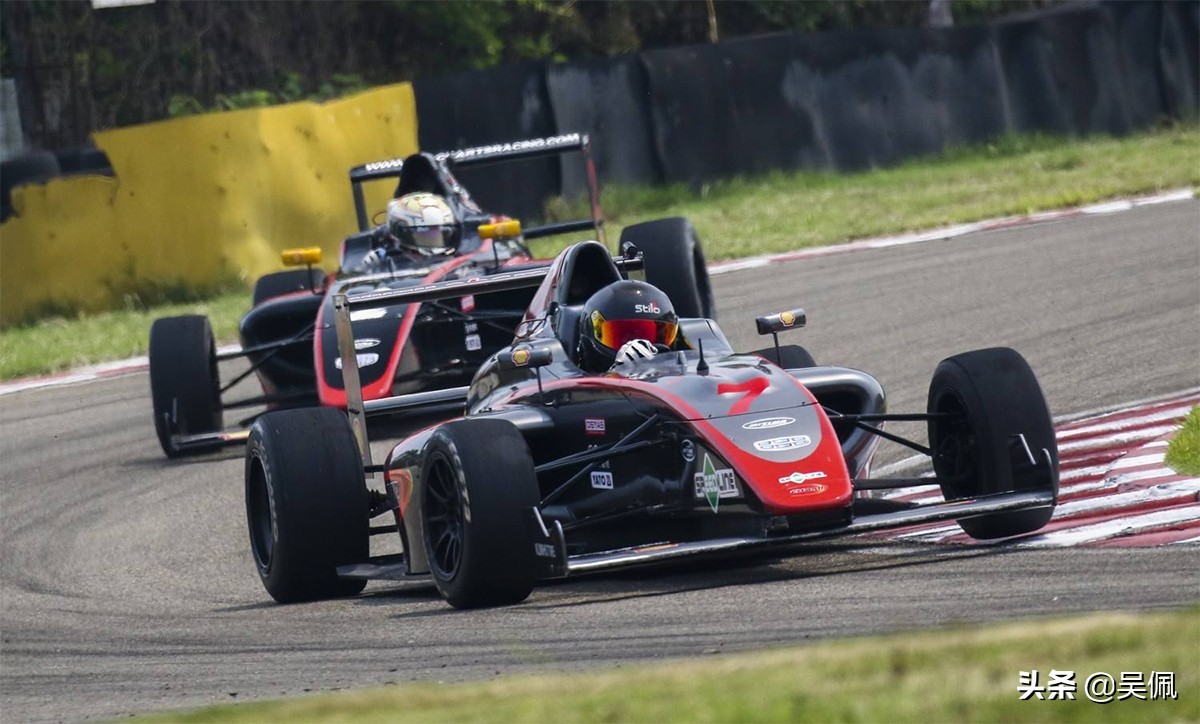 花500万去投资酒吧一年回本值得吗,当一名赛车手可以赚多少钱