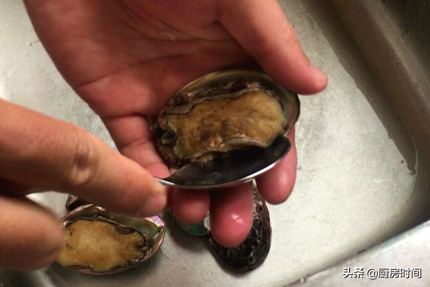 鲍鱼怎样做才好吃视频教程,鲍鱼怎么做好吃又简单家常的