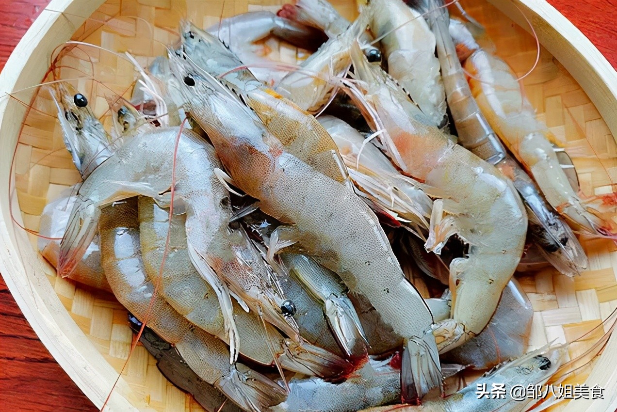 买大虾怎么挑选小技巧图片,大虾怎么挑选挑大的还是小的