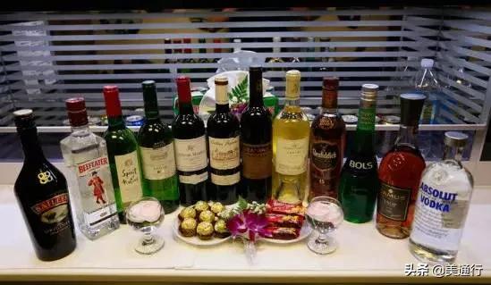 坐飞机有什么免费福利,坐飞机有哪些免费的福利