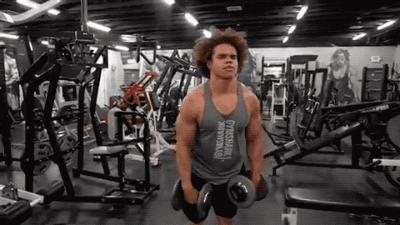 宽肩练窄最简单的方法,把肩练宽要练哪里