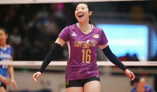 魏秋月和袁灵犀照片,中国女排队长魏秋月婚礼花絮