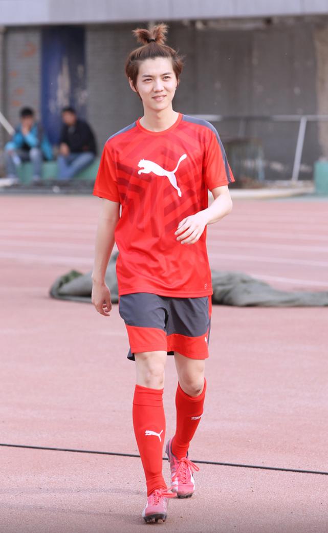 鹿晗现在的境况怎么样,从一线明星到无戏可拍