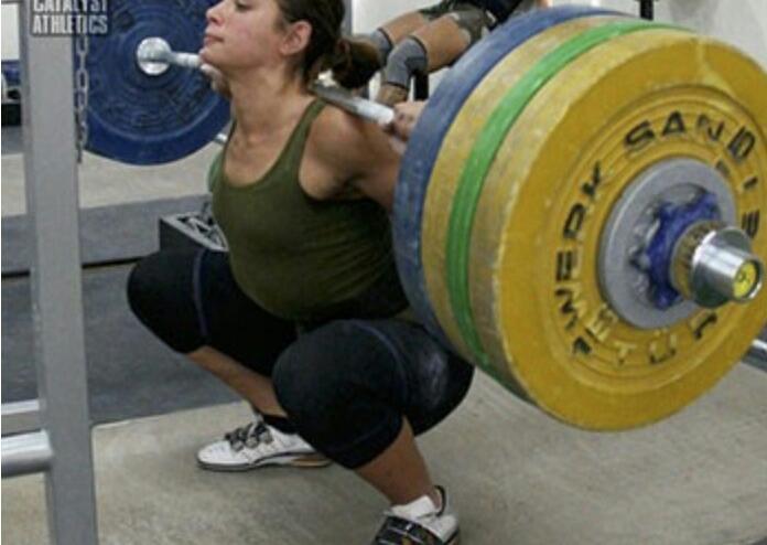 每天深蹲一百个能瘦么,每天20个标准深蹲有效果