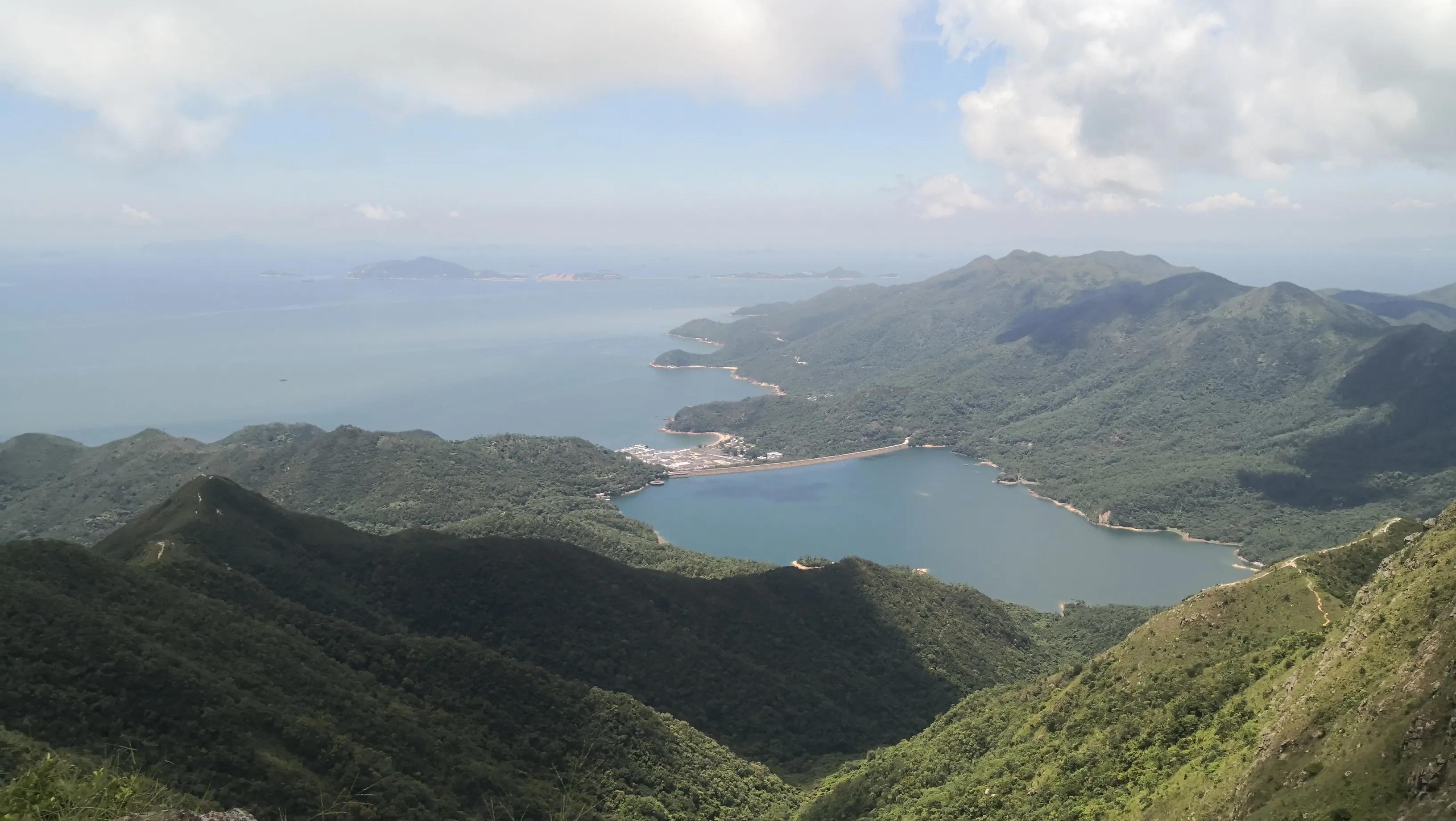 香港凤凰山狗牙岭难度大不大,香港凤凰山最难爬的山