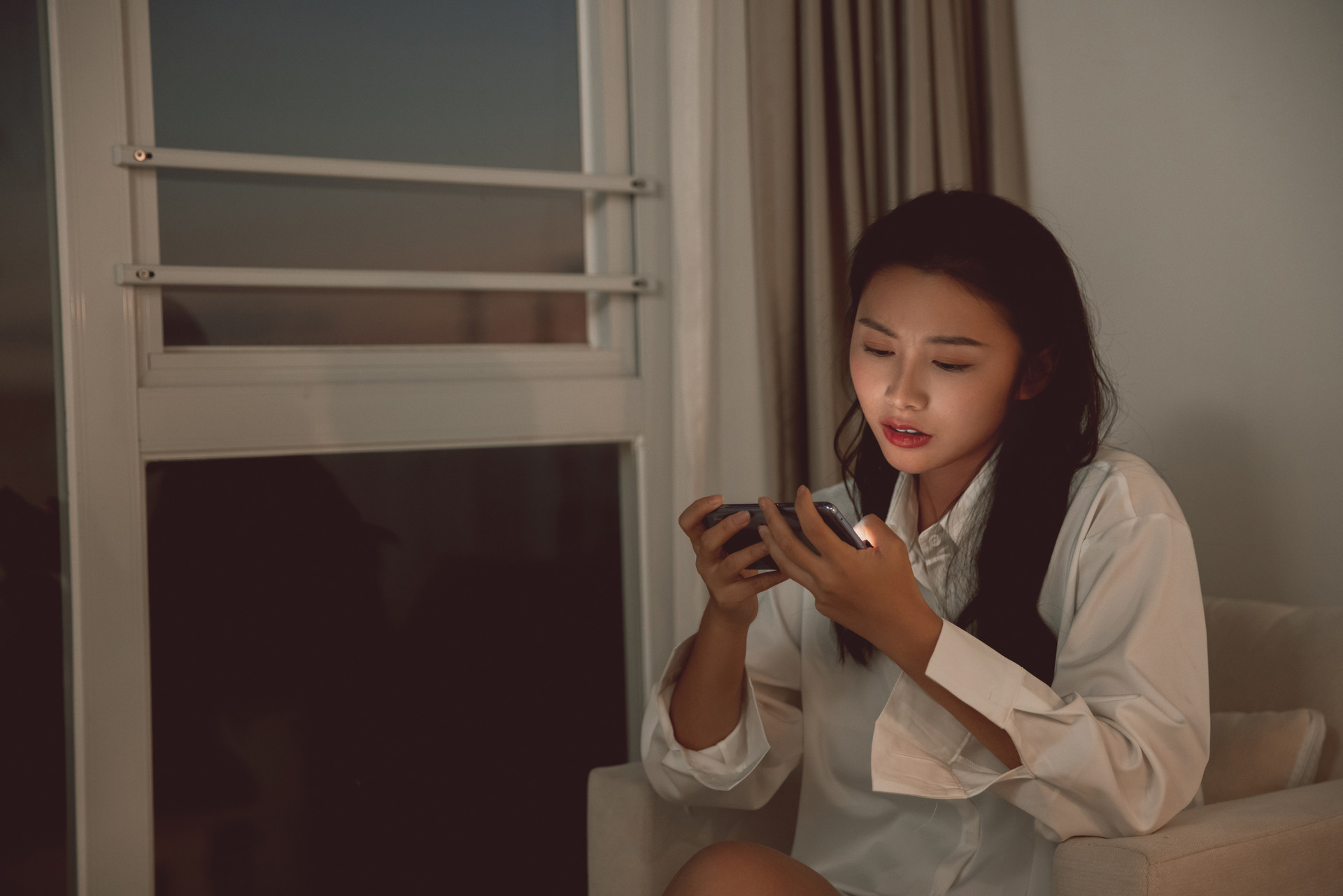 当孩子迷上网络时如何戒掉网瘾,沉迷上网严重网瘾