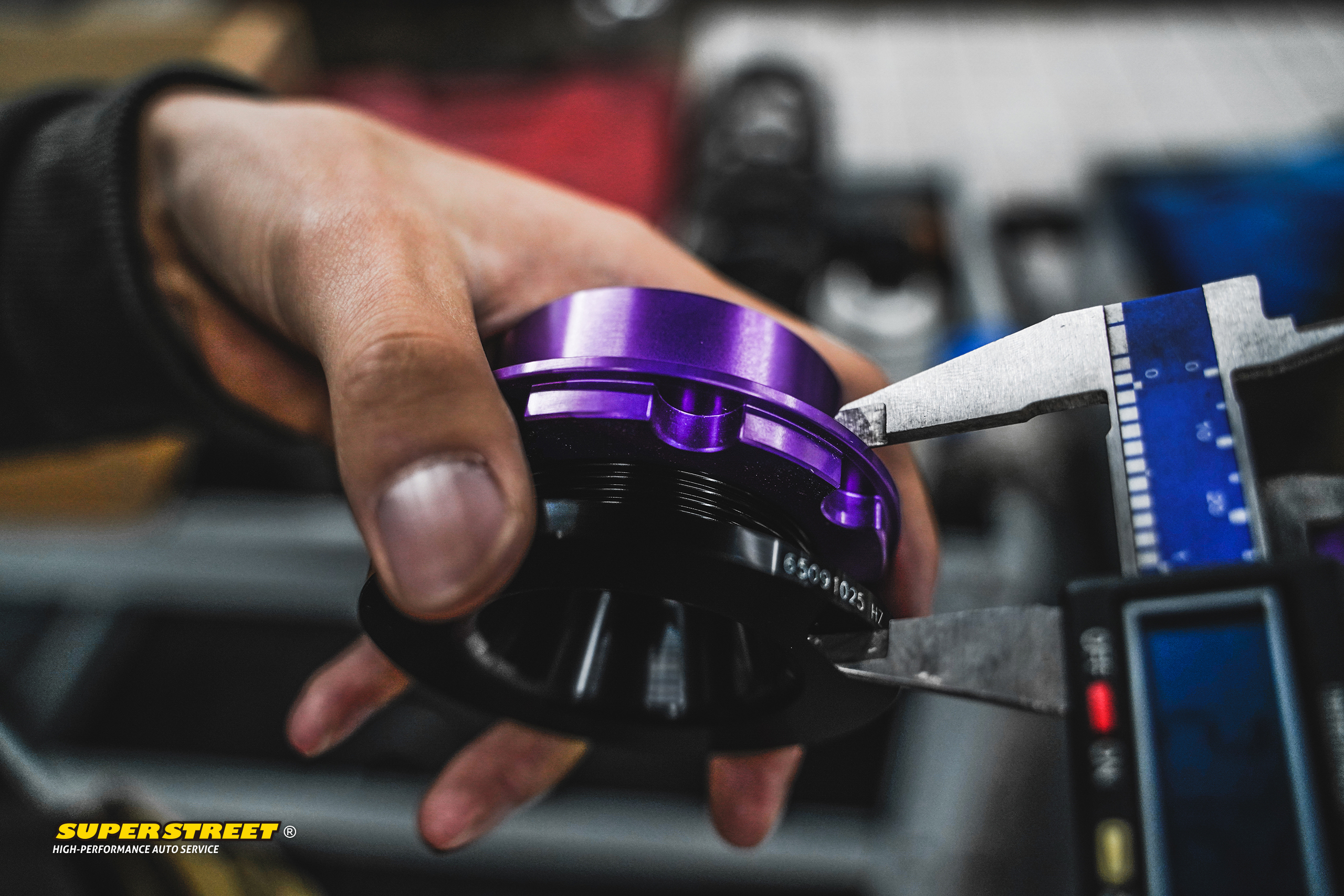 奥迪s3绞牙避震效果图,奥迪s3改装大涡轮