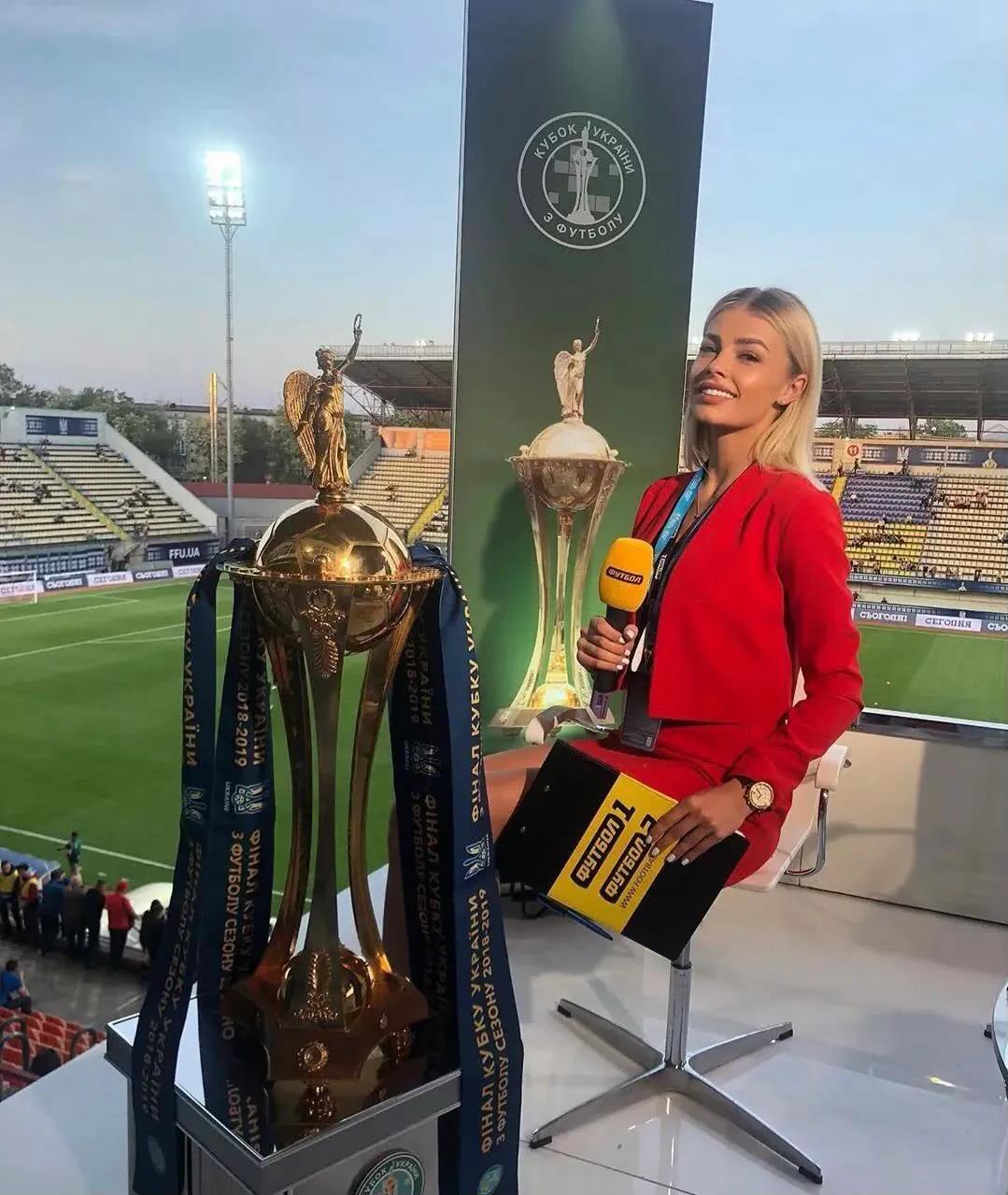 一吻定情到修成正果，乌克兰足坛新皇津琴科与美女记者维兰达