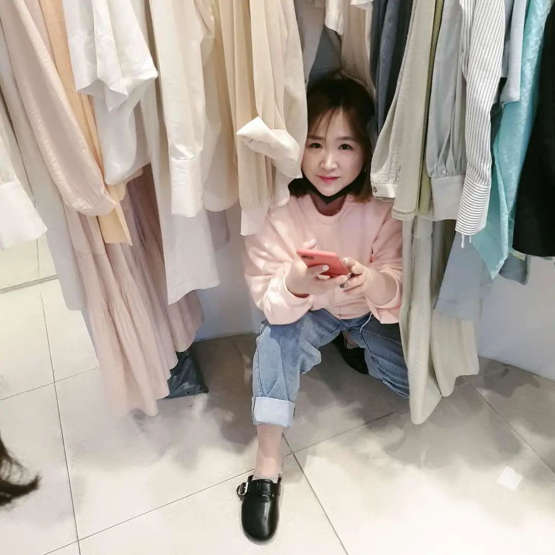 东大门清仓处理女装直播大码,店铺即将关门亏本清仓