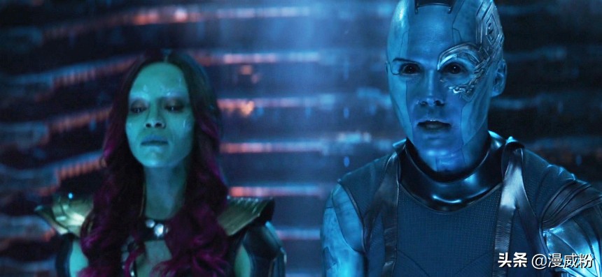 复联4黑暗结局灭霸斩杀美队,复联4三巨头战灭霸现场版