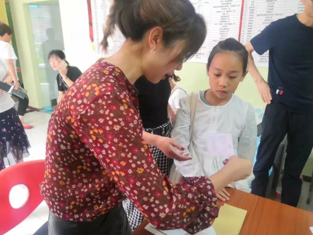 如何辅导初中孩子作文,如何辅导孩子写作文