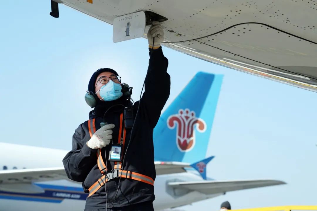 大连飞武汉要几小时,武汉有没有直飞大连的航班