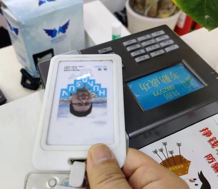 武职院毕业生返校,武职欢迎世界冠军回母校