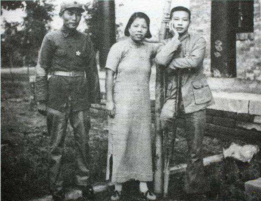 钟赤兵截肢电视片段,钟赤兵截肢的原片段