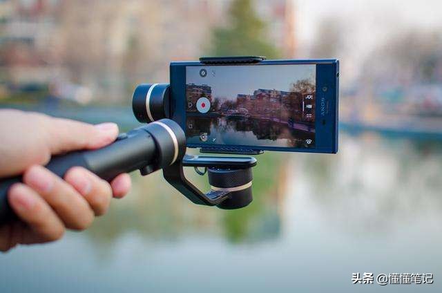 秀场主播直播,秀场直播间流量下降