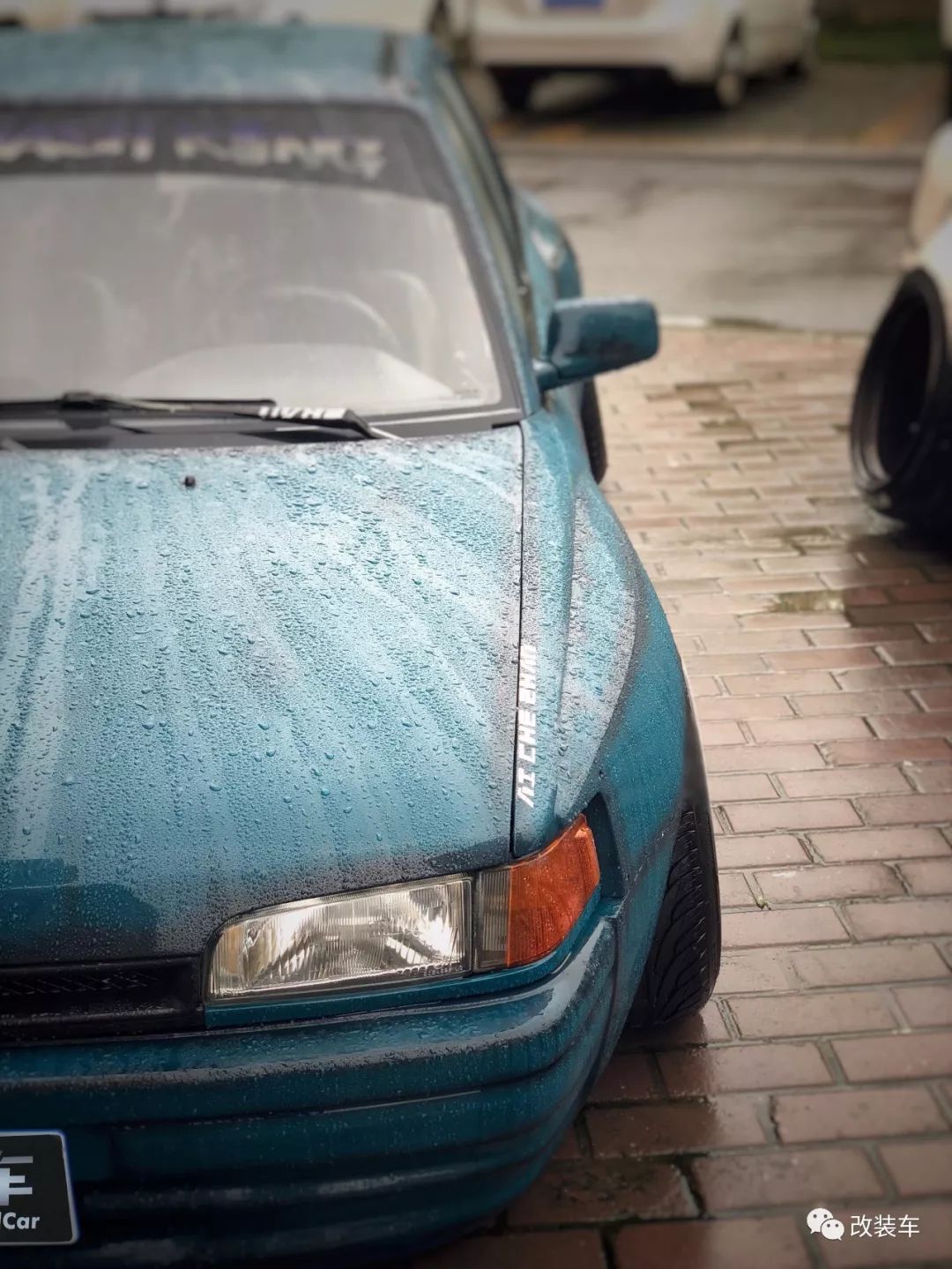 六代马自达323,第六代马自达323