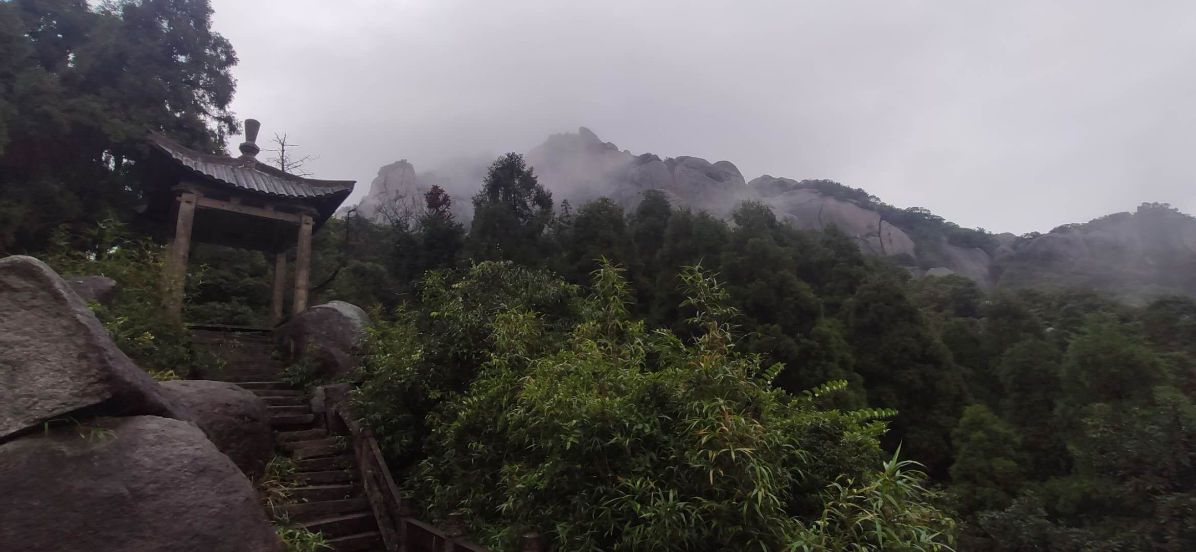 雨中游大奇山,雨中游太湖