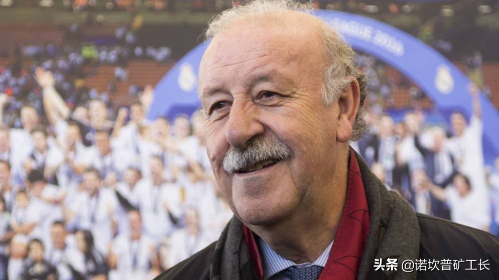 fifa评选足坛历史最佳11人,FIFA名人堂介绍