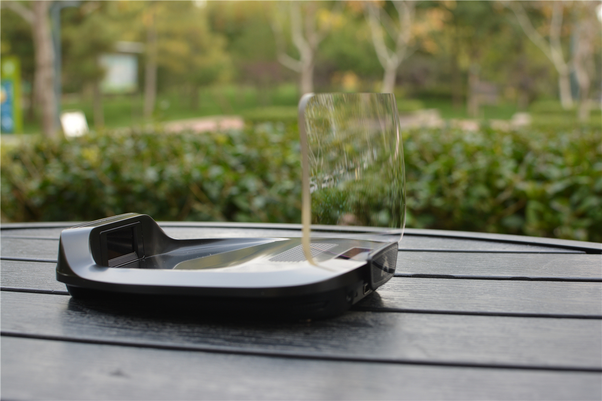 自从上过小米众筹，车萝卜又出新品，彩屏HUD真香