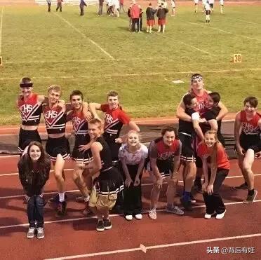 啦啦队服男,男啦啦队穿什么衣服