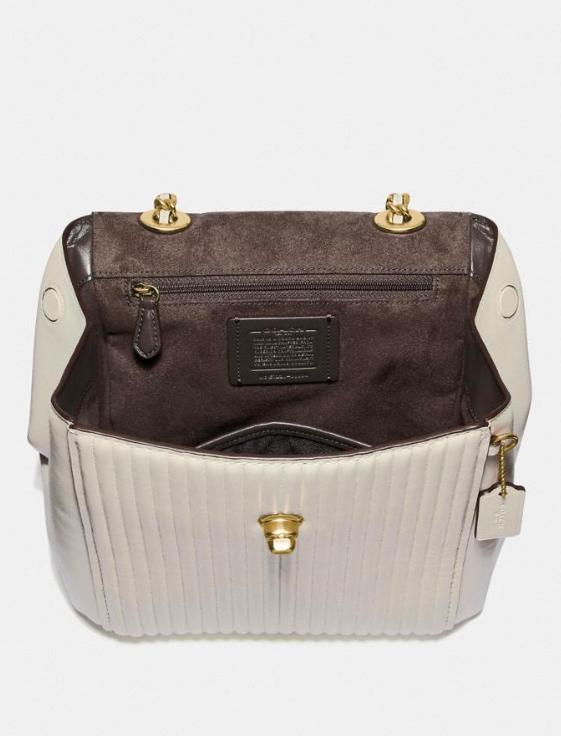 买一个品质好的女士双肩包,小女生适合背的双肩包推荐